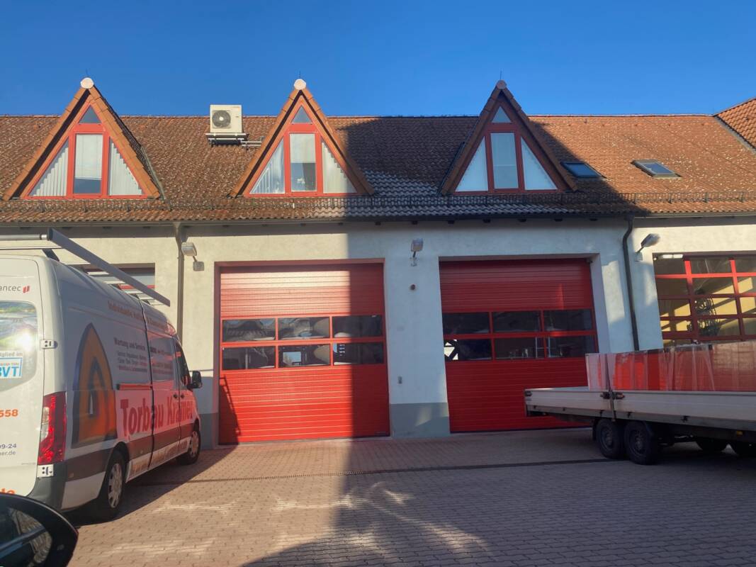 Neue Tore Freiwillige Feuerwehr Eisenberg