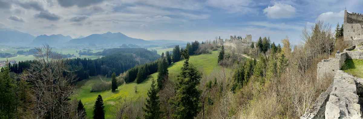 Panorama von der Burgruine in Eisenberg/ Allgäu