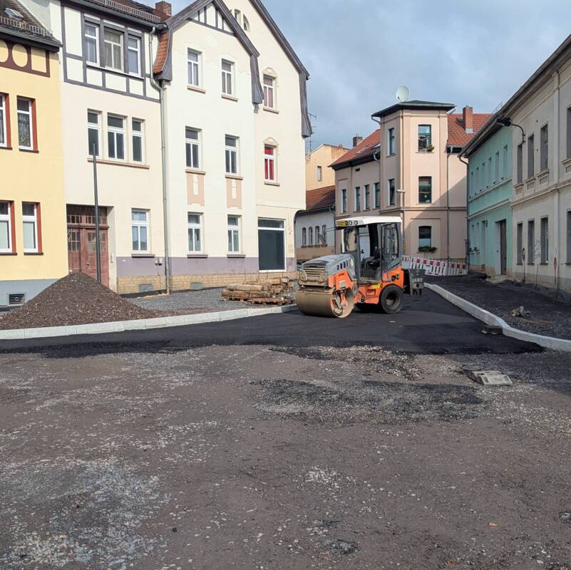 Straßenbaumaßnahmen am Verkehrskomplex Roßplatz